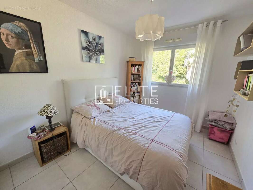 Appartement à MANDELIEU-LA-NAPOULE