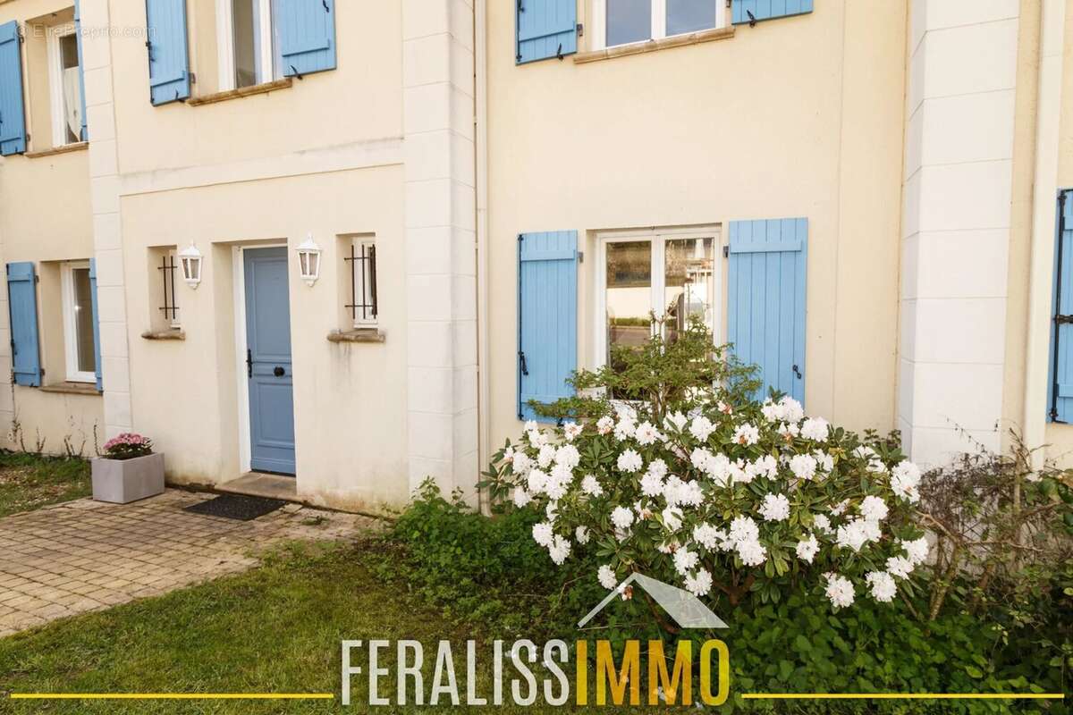 Maison à VAUX-SUR-SEINE