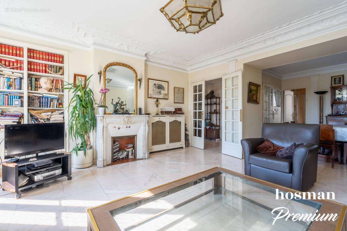 Appartement à PARIS-10E