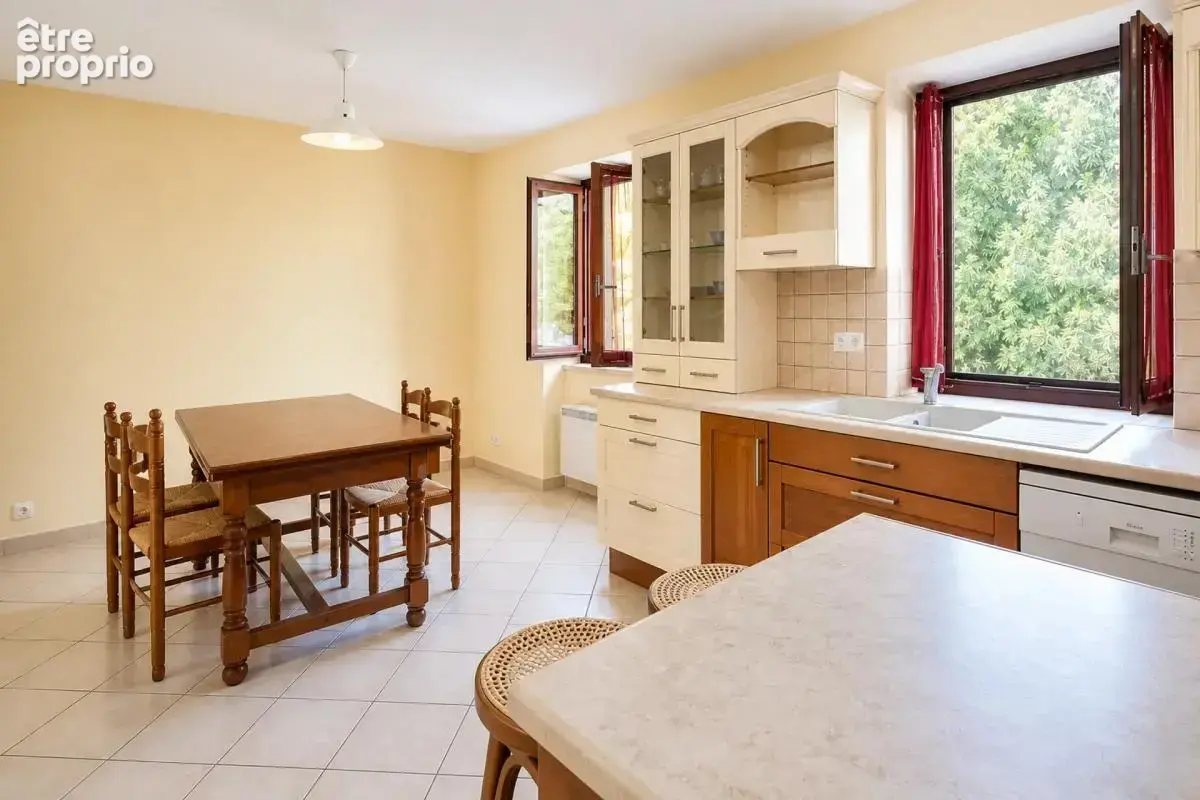 Appartement 3 pièces de 57 m² en rez de chaussée - photo 2