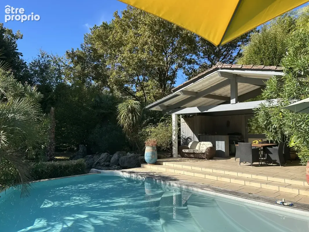 Villa 286 m2 - piscine à débordement - jaccuzzi - photo 20