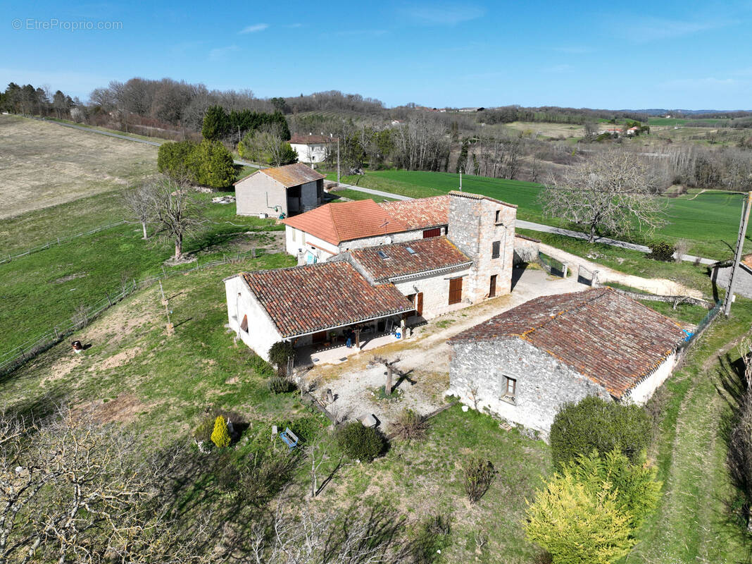 Maison à CONDEZAYGUES