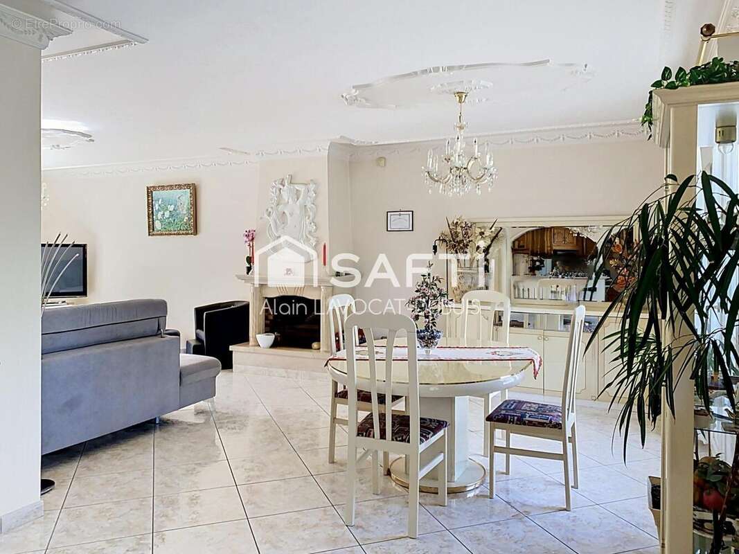 Maison 225 m² à Gournay-Sur-Marne  - photo 4