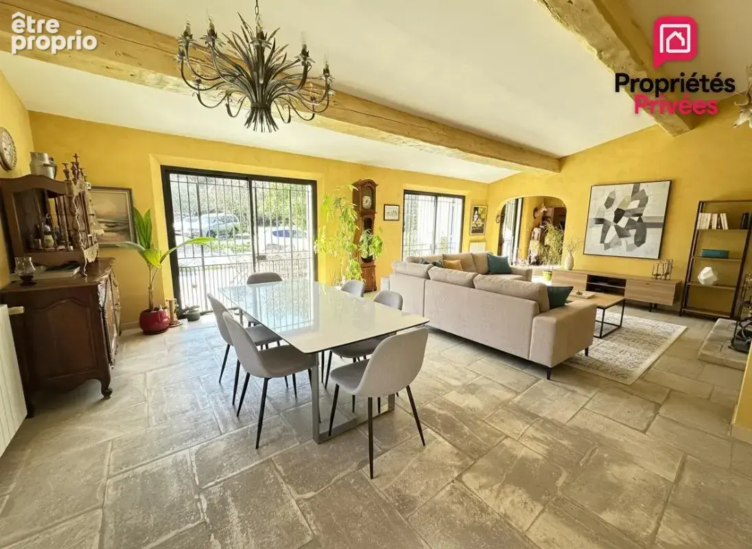 Maison de plain pied à Saint Chamas avec piscine - photo 5