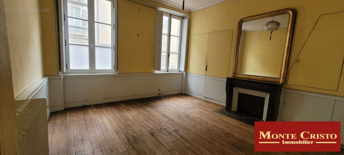 Appartement à VERSAILLES