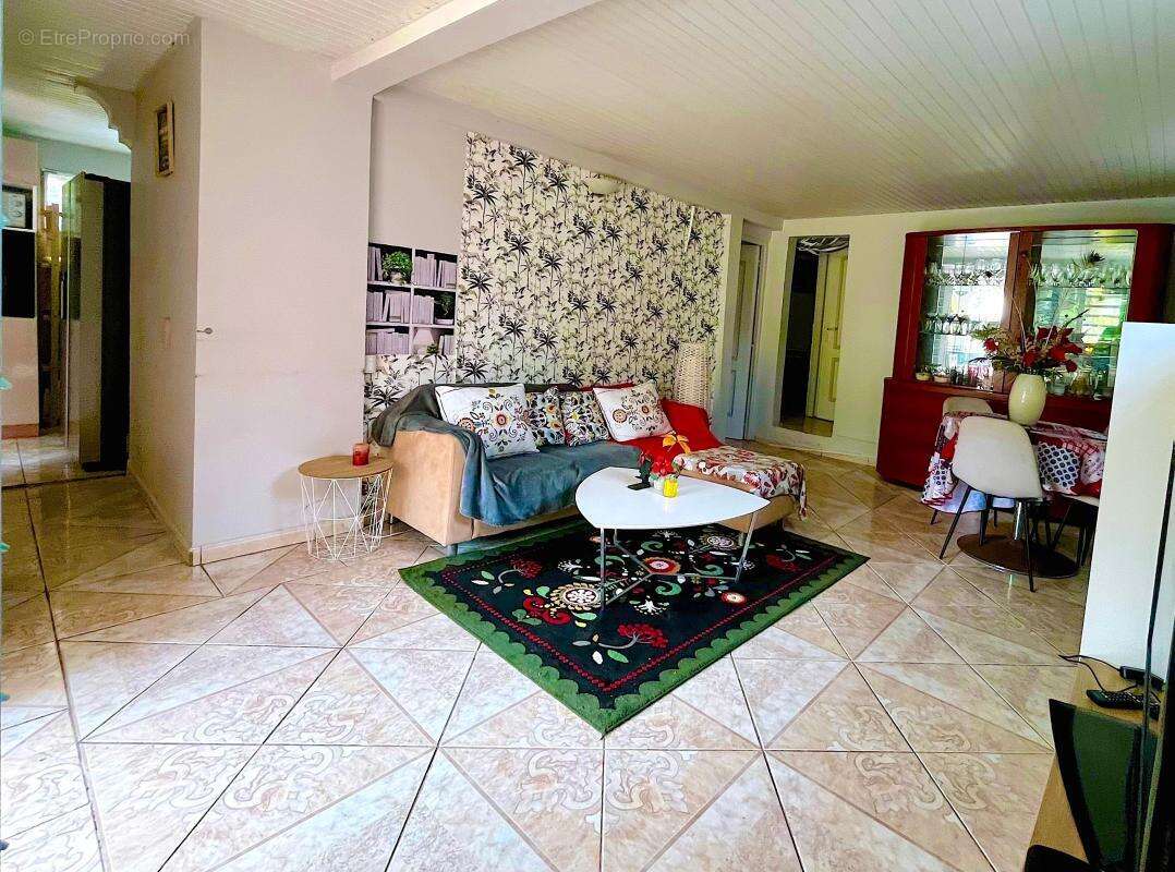 Appartement T3 Schoelcher - photo 2