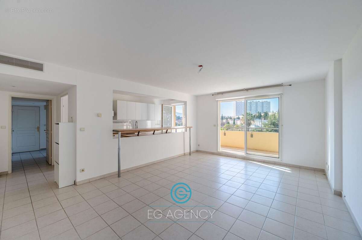 Appartement à MARSEILLE-9E
