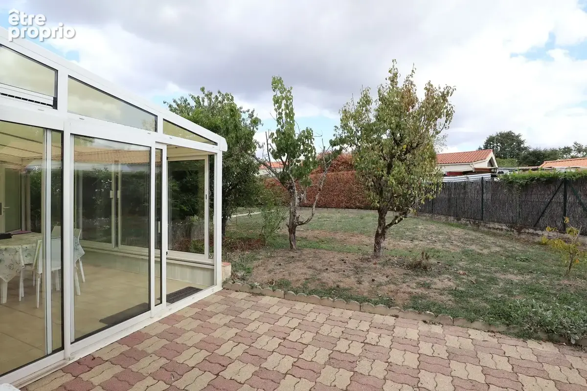 Au CALME d'une IMPASSE, maison de PLAIN-PIED offrant 110 m2 d'habitation - photo 12