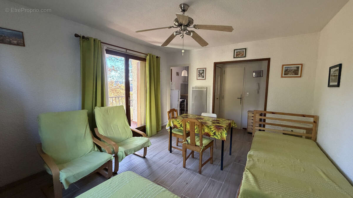 Appartement à GREOUX-LES-BAINS