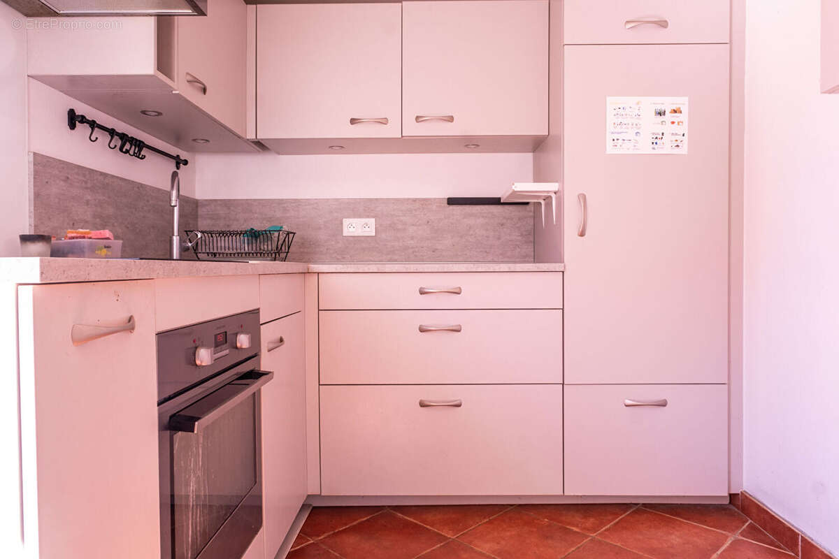 VILLA FORCALQUEIRET 200 m² avec dépendance T2 dans un quartier prisé - photo 14
