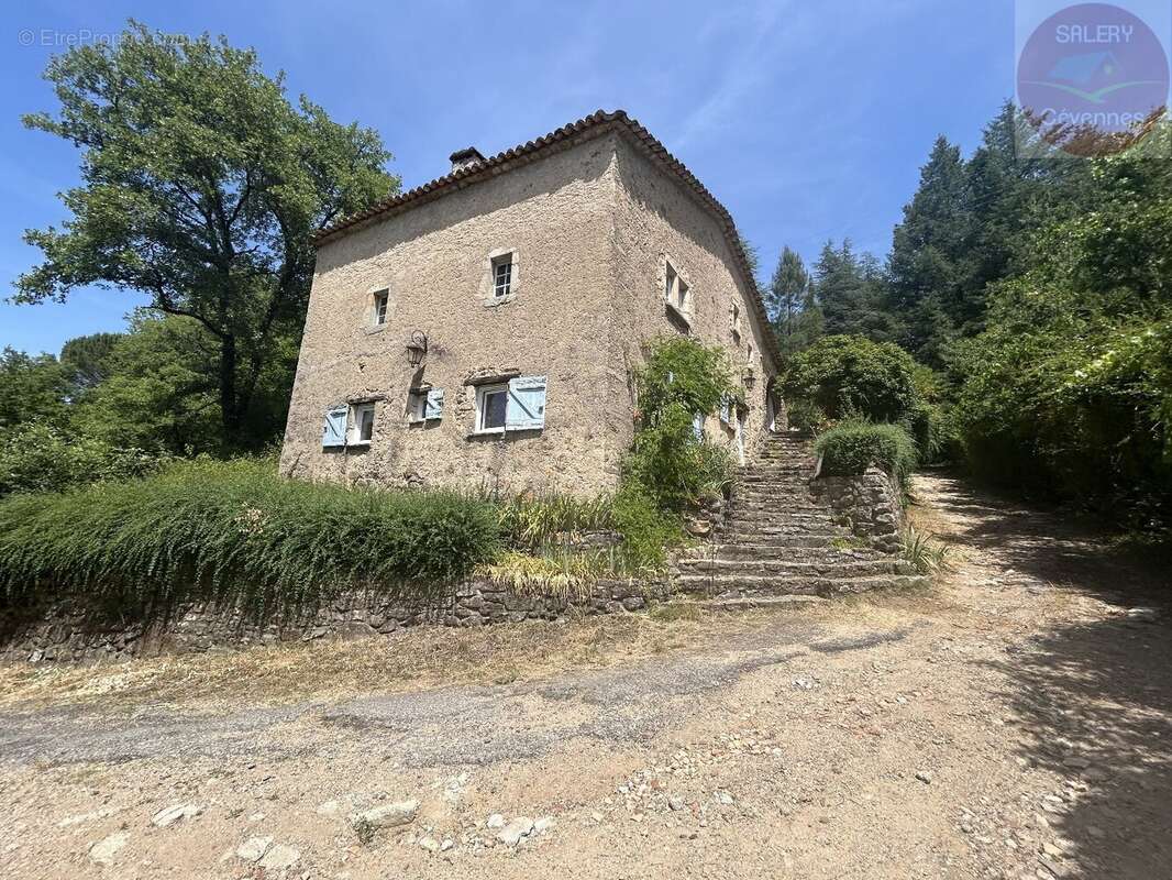 L'authenticité cévenole dans un écrin de verdure - photo 4
