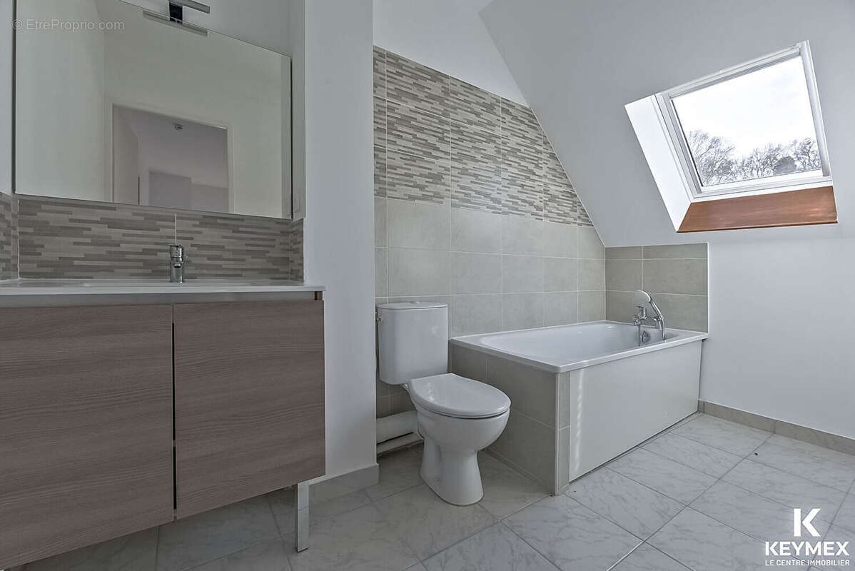 Maison à MORTEFONTAINE-EN-THELLE