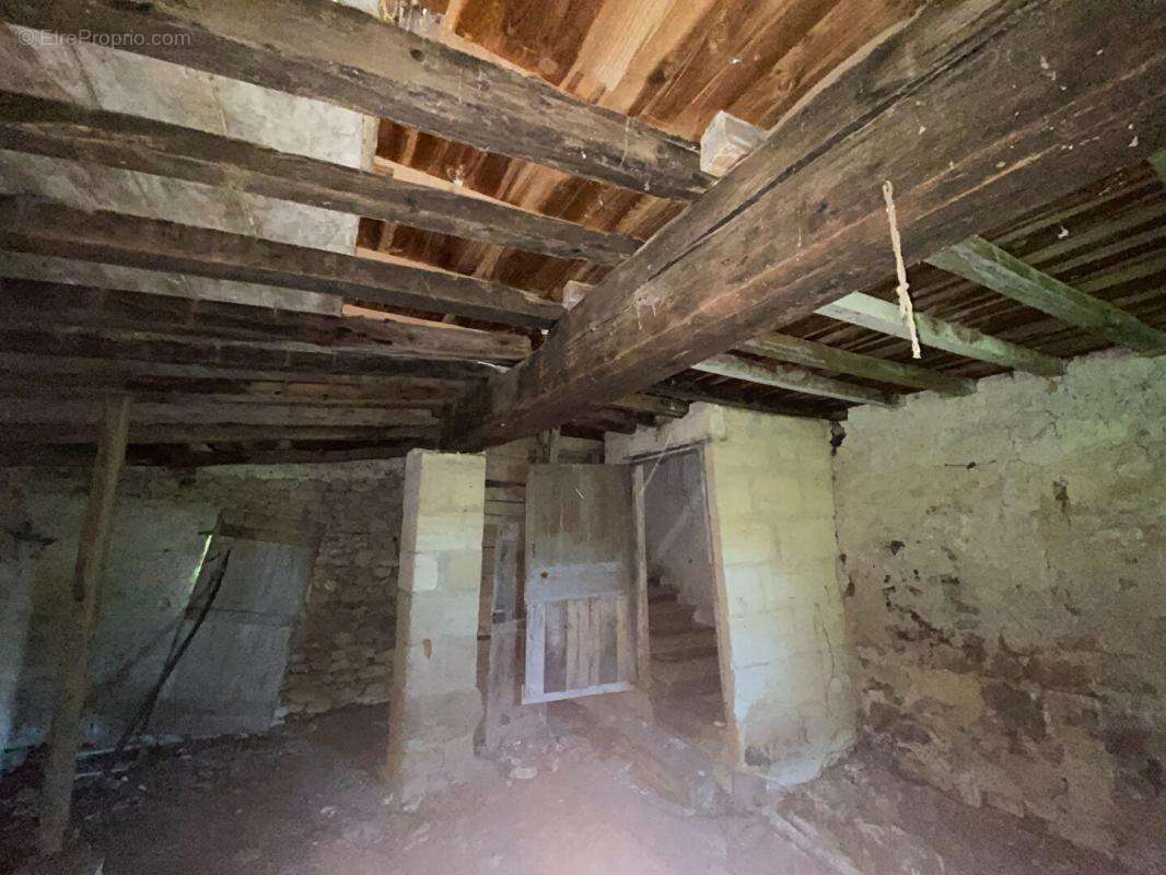 Maison à SAINT-JEAN-DE-BLAIGNAC