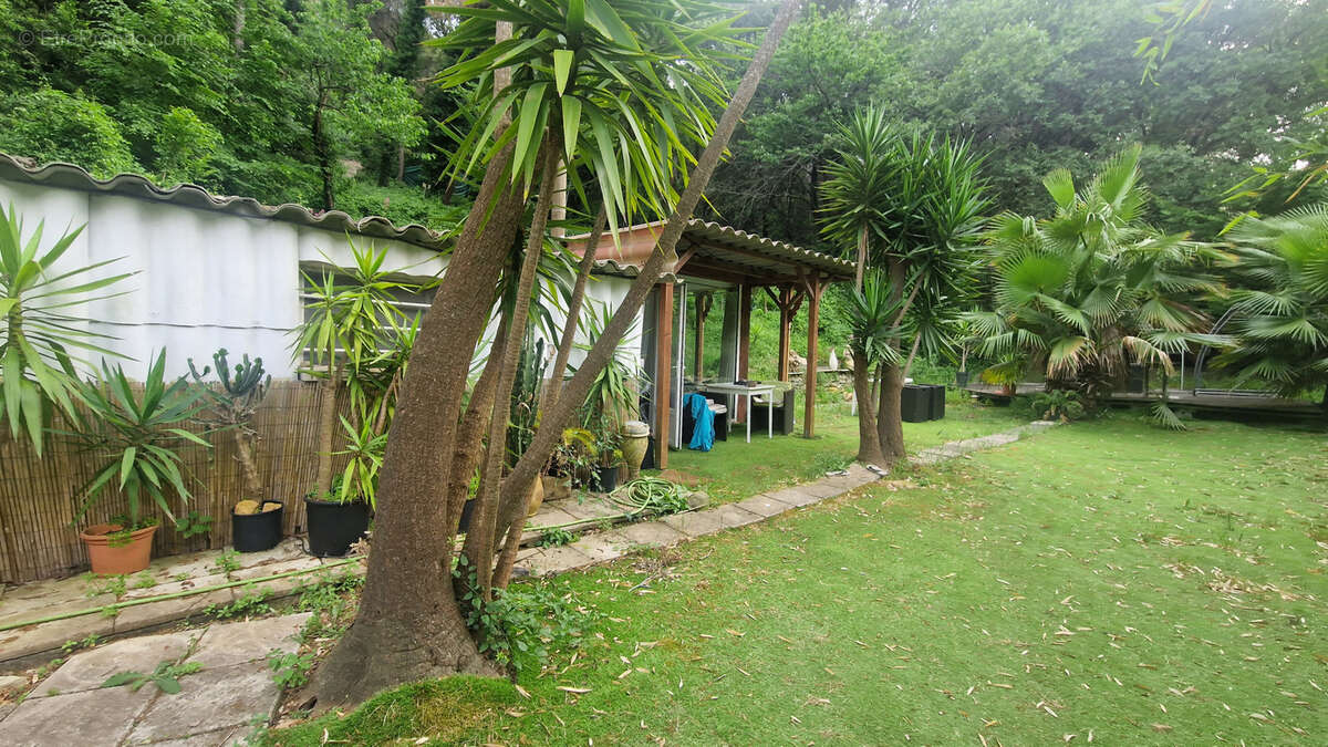 Maison à VALLAURIS
