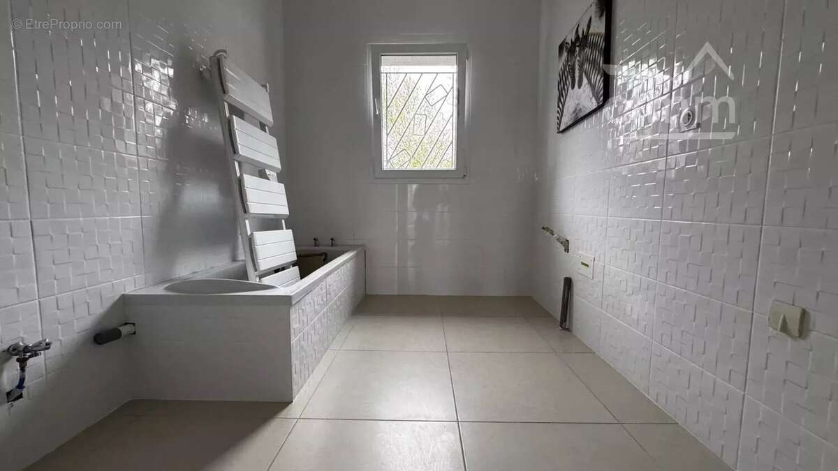 Appartement à ALBON