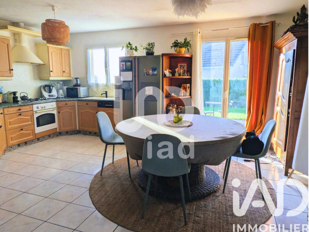 Photo 4 - Maison à ORCHAMPS-VENNES