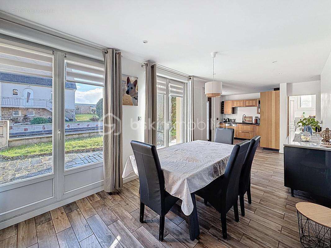 Maison à SAINT-DIVY