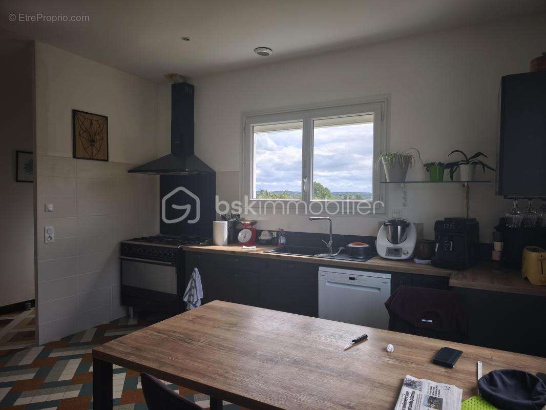 Maison 103 m² à Montpon-Menesterol  - photo 3