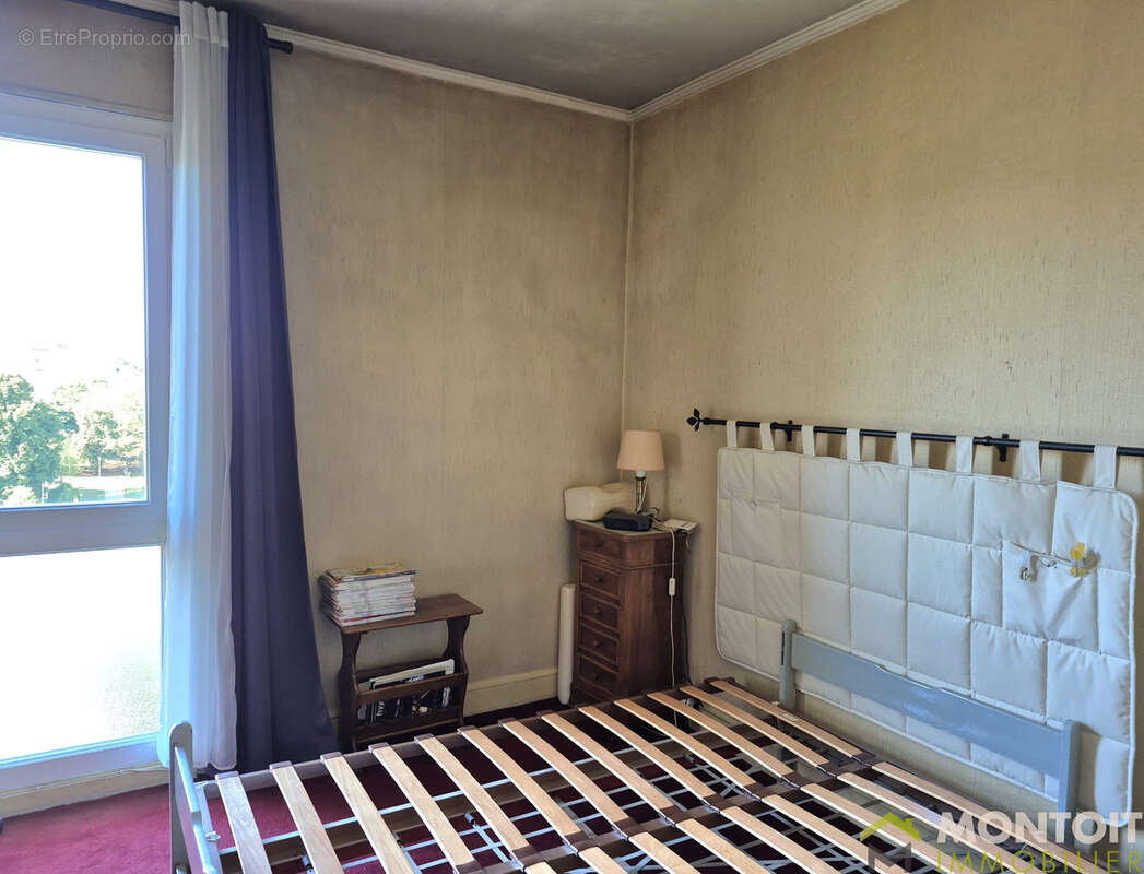 Appartement à THIAIS