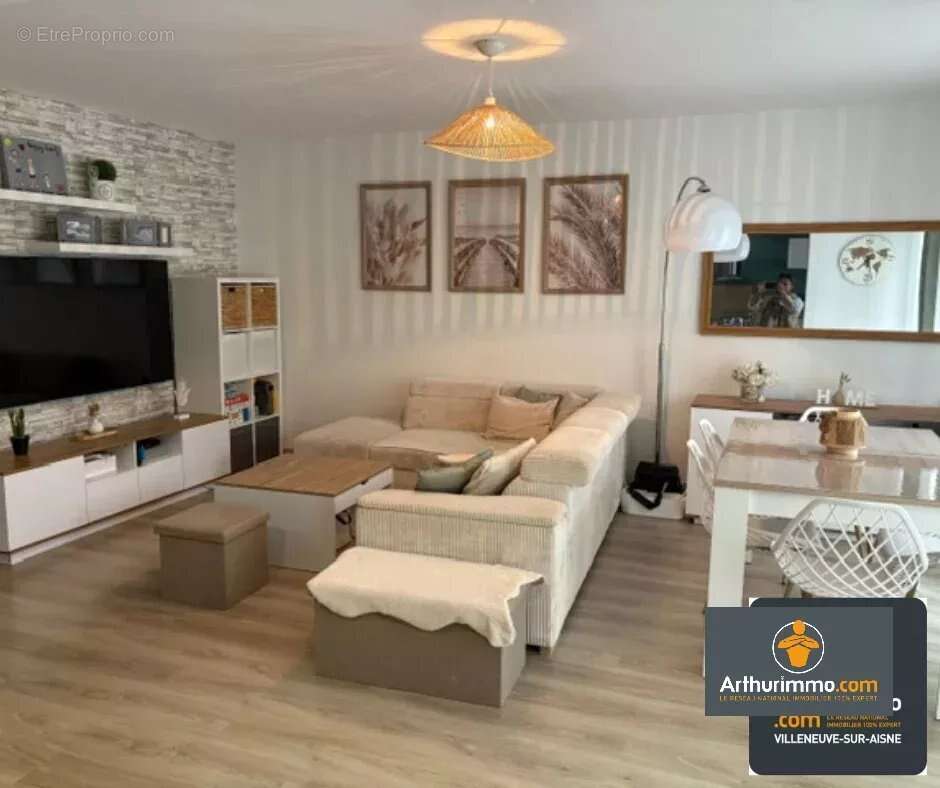 Maison à NEUFCHATEL-SUR-AISNE