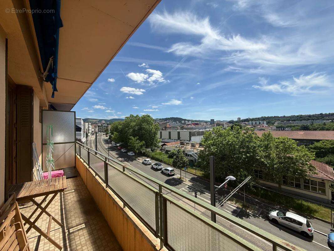 Appartement à SAINT-ETIENNE