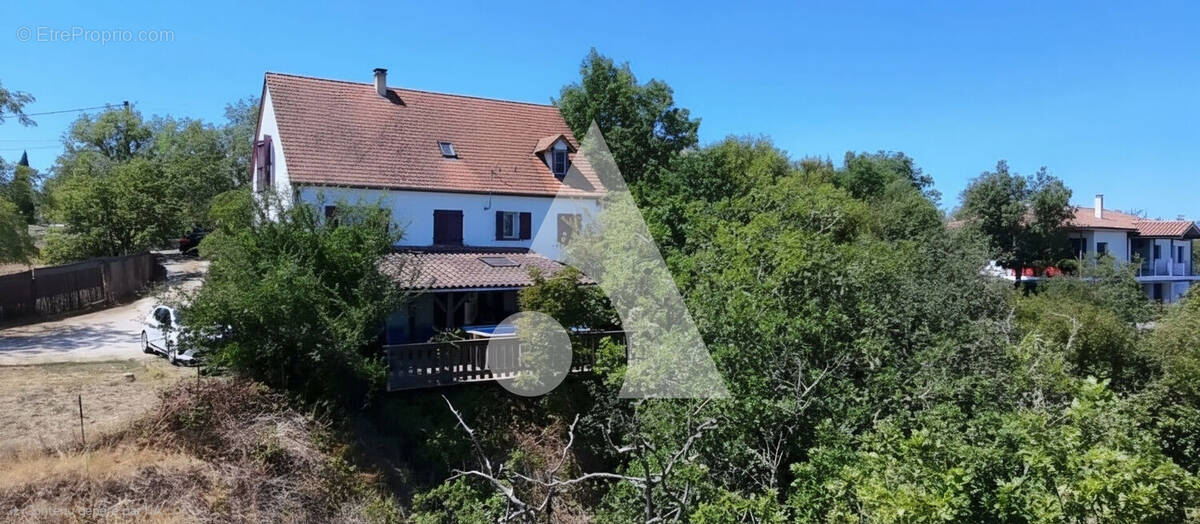 Maison à LE MONTAT