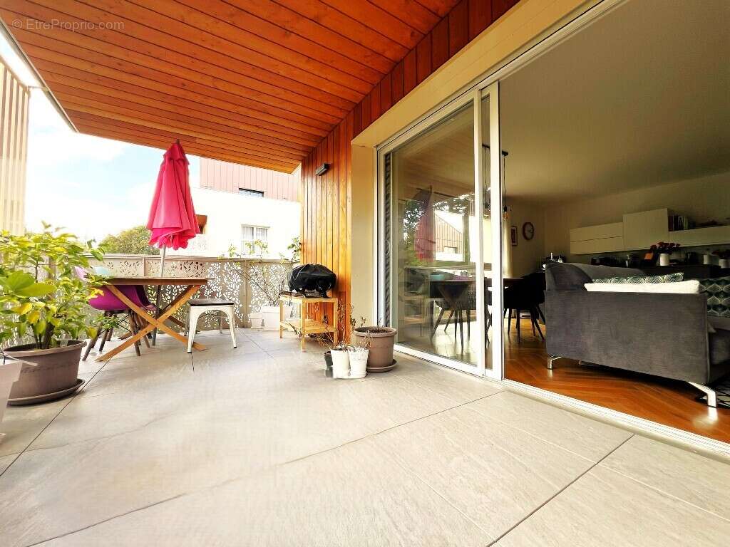 Appartement à SEYNOD