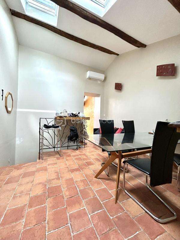 Maison à VIOLS-LE-FORT