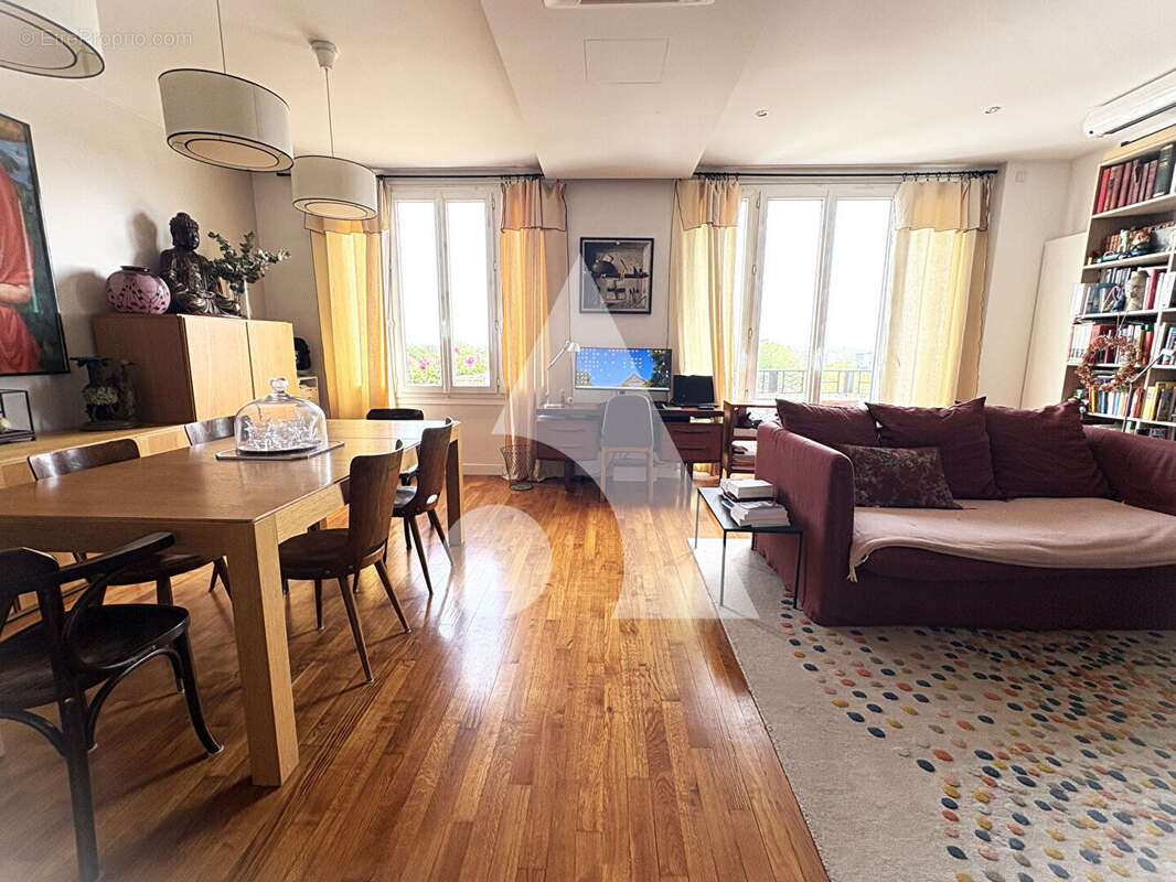Appartement à PARIS-12E