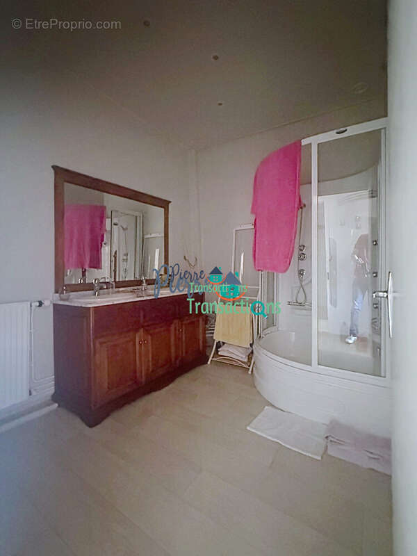 Maison 214 m² à Lillebonne  - photo 8
