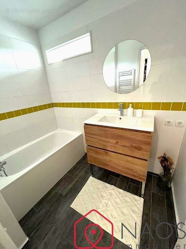 Appartement à MONT-SAINT-AIGNAN