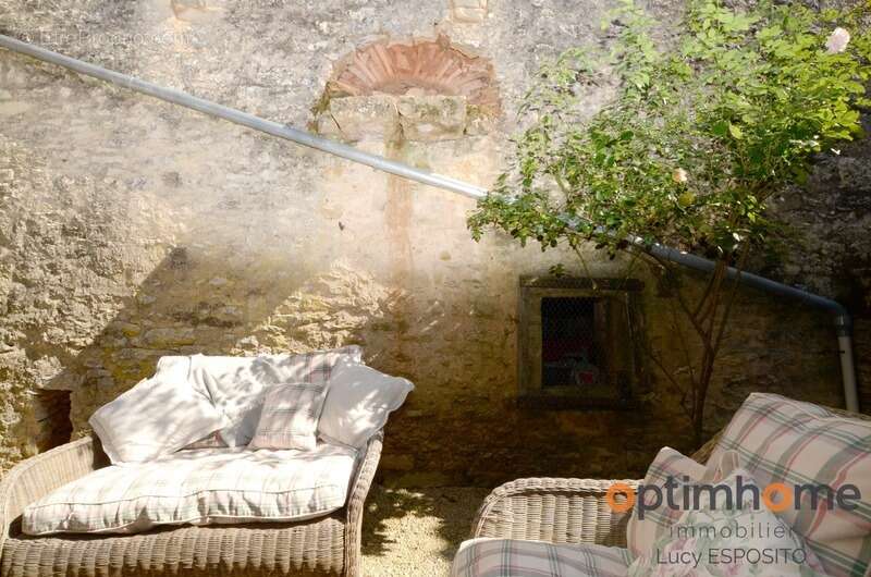 Maison à NANTEUIL-EN-VALLEE