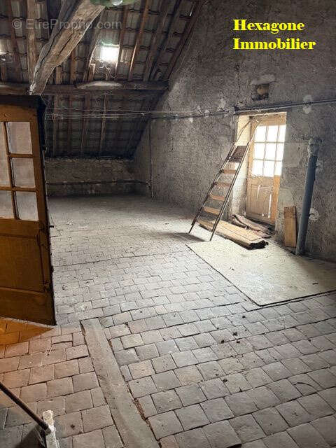 Maison à NEUVY-SUR-LOIRE