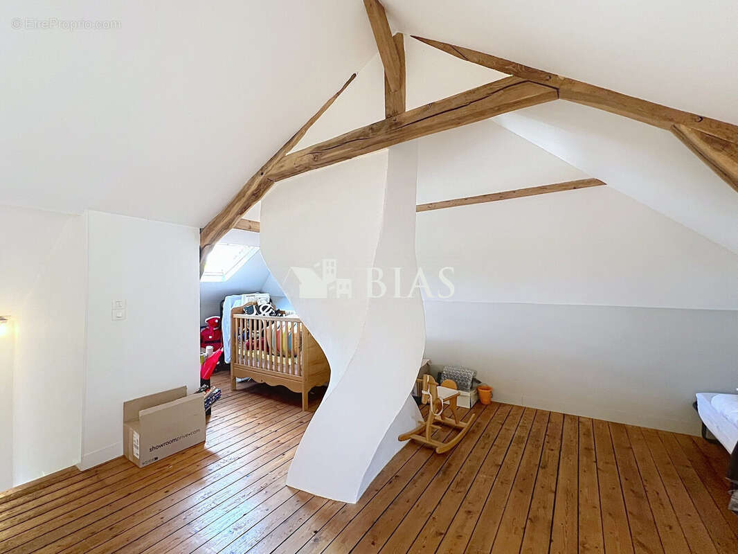 Maison 104 m² à Le Noyer-En-Ouche  - photo 9