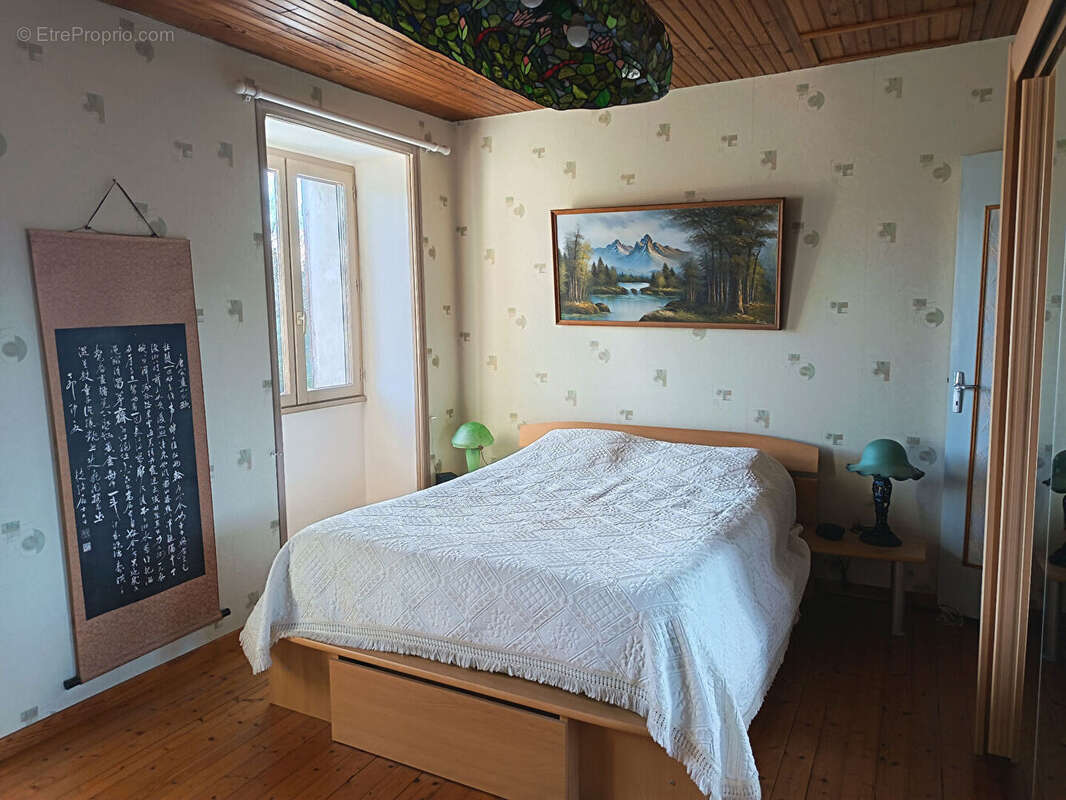 Maison à CHERMIGNAC