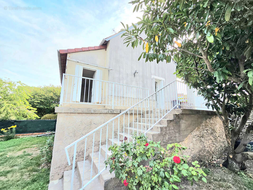 Centre ville avec garage - 41 m²- 393 m² de terrain - photo 10