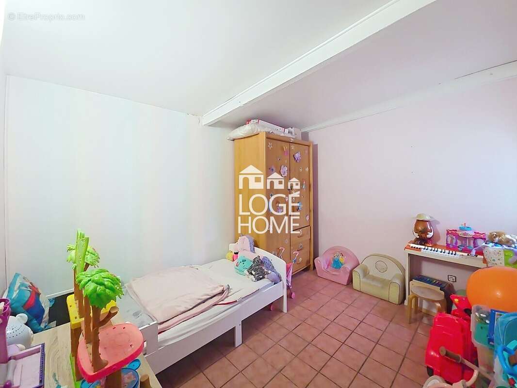 Maison à BRUAY-LA-BUISSIERE