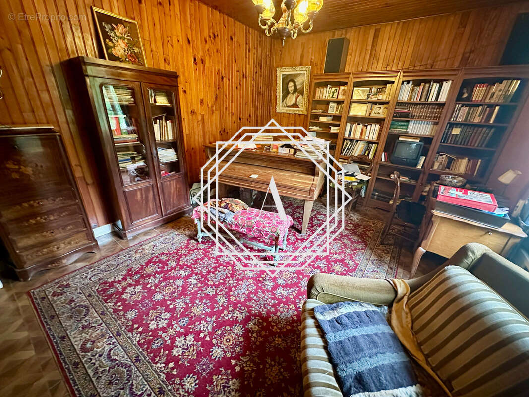 Maison à SAINTE-GENEVIEVE