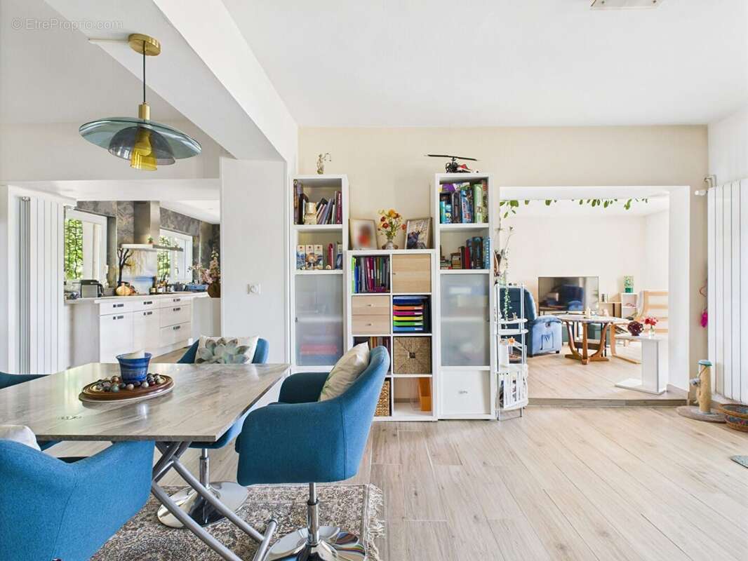 Maison 360 m² à Avignon  - photo 8