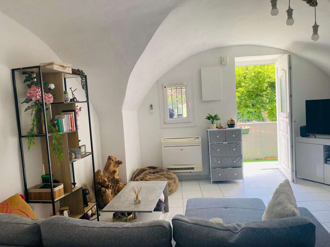 Appartement à SAINT-GENIES-DES-MOURGUES