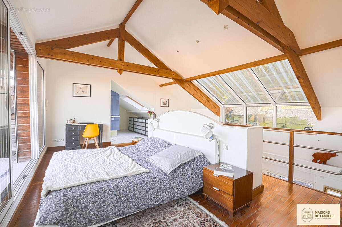 Maison à LOUVECIENNES