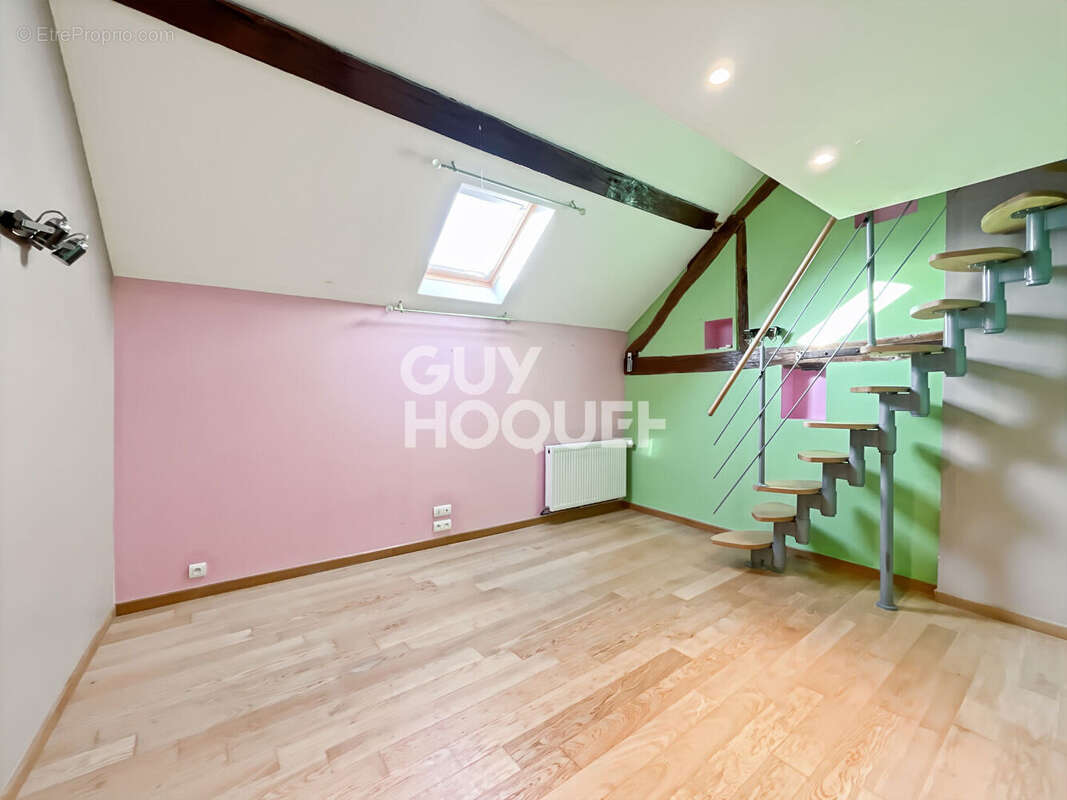 Maison à CHAUMES-EN-BRIE