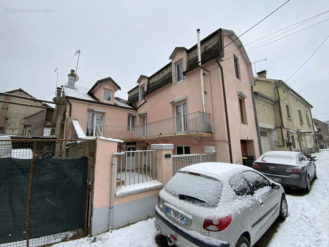 Maison à SAINT-LOUP-SUR-SEMOUSE