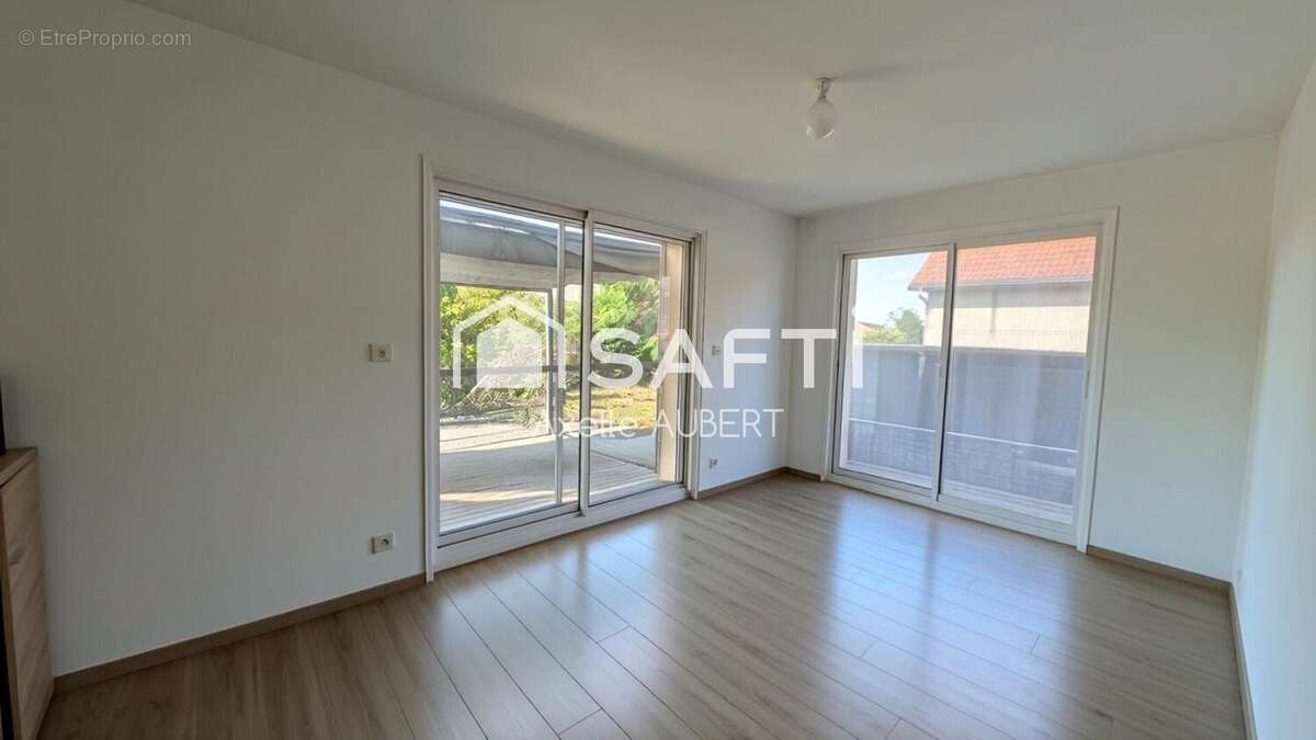 Maison 126 m² à Villars-Les-Dombes  - photo 6
