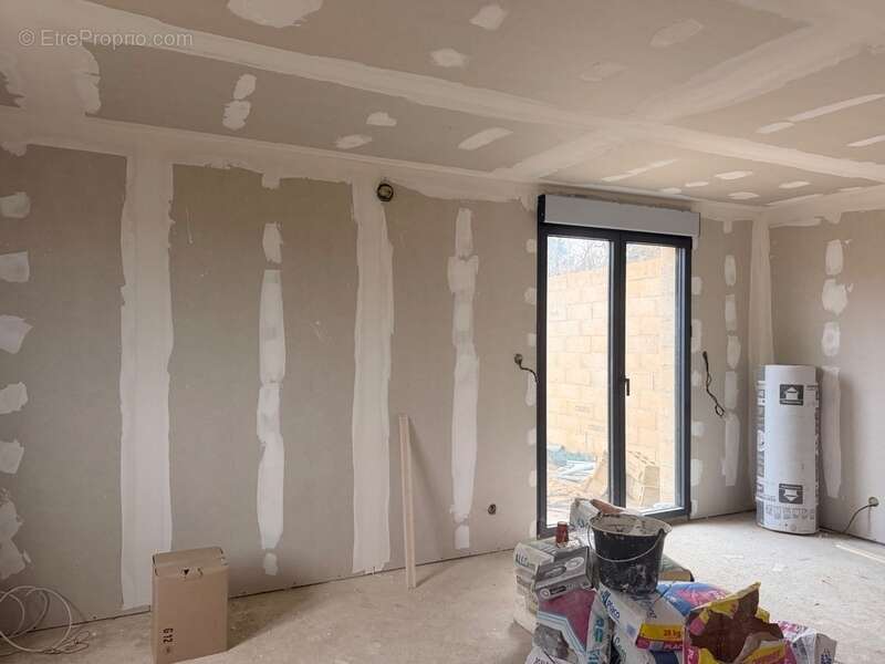 Maison à MONTATAIRE