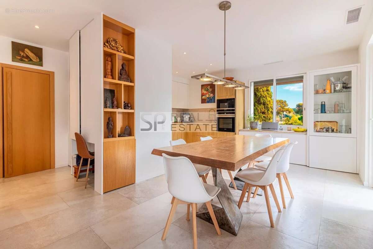 Maison à CANNES