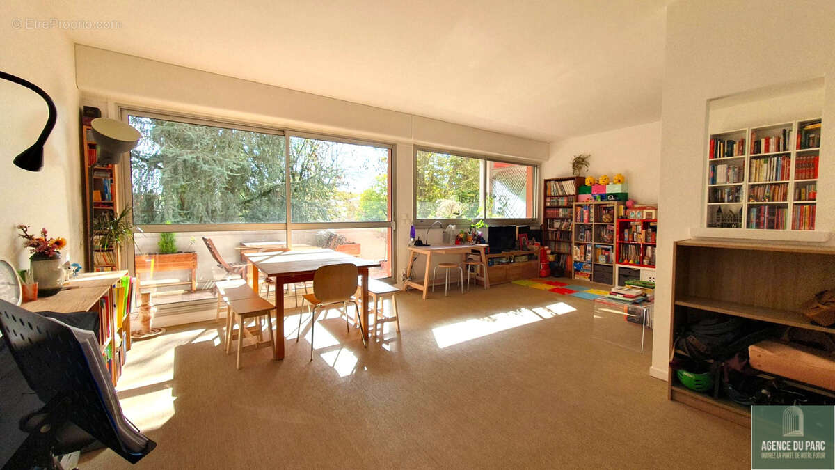 Appartement à GARCHES
