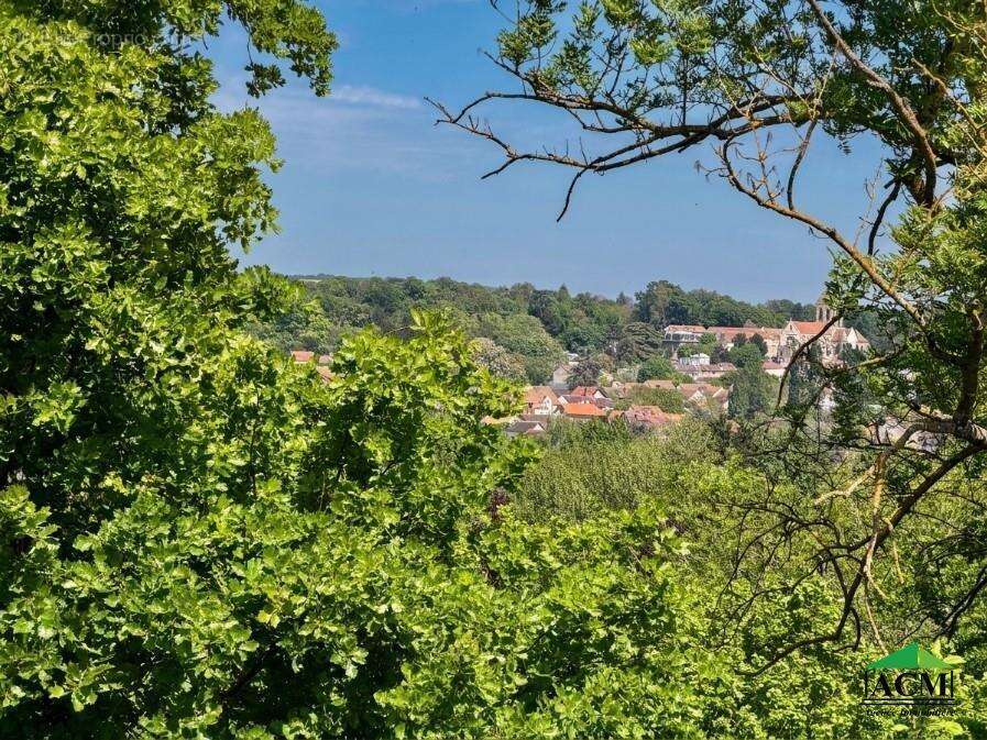 Appartement à MERY-SUR-OISE