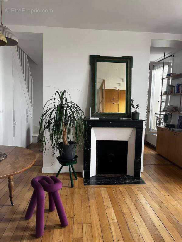Appartement à CHARENTON-LE-PONT