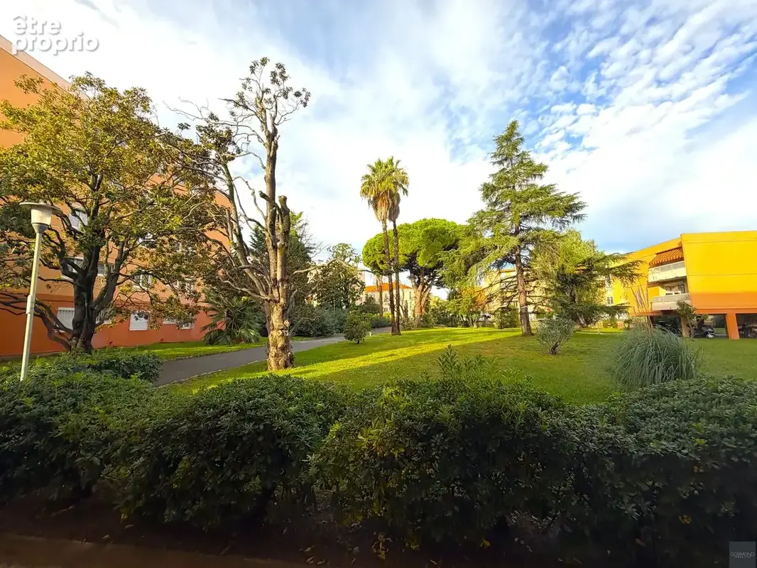 Appartement 3 pièces 72 m² à vendre à Hyeres (83400) - photo 3